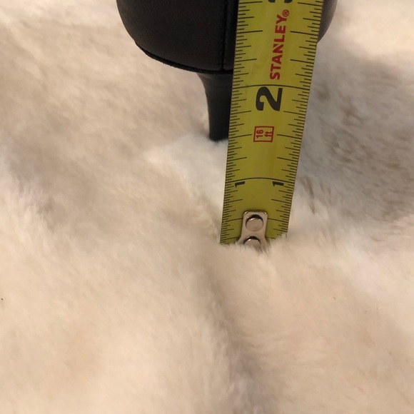 BANANA REPUBLIC BLACK LEATHER PUMPS 👠 - Picture 13 of 13